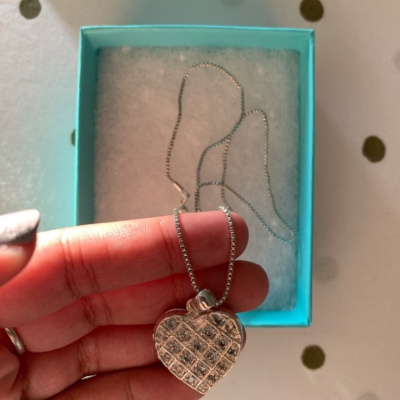 Heart locket - Picture 3 of 3